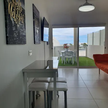 Monarca House, Senator Apartment *